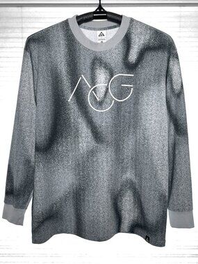 Nike ACG (All Conditions Gear) "Snowdrift" Long-Sleeve T-Shirt.